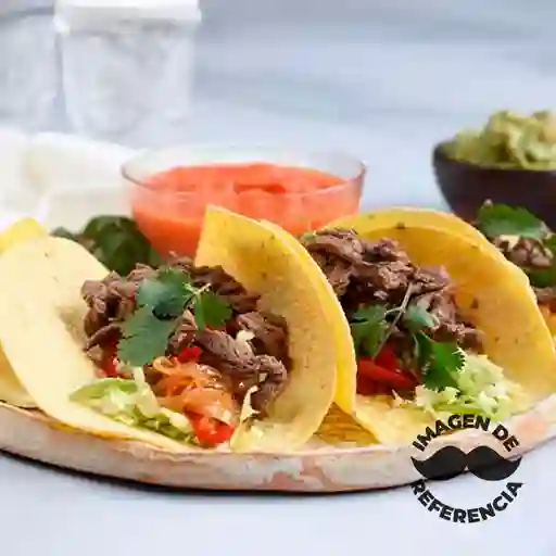 Tacos de Carne Mechada