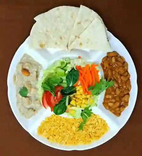 Korma Curry + Dal, Ensalada y Arroz