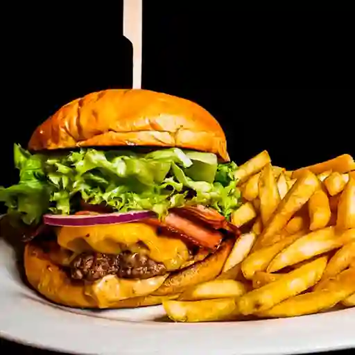 Camarona con Papas Fritas