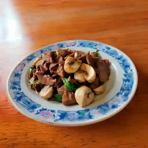 Carne Champiñón