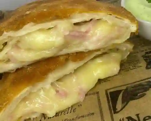 Pastelito Andino Jamón Queso