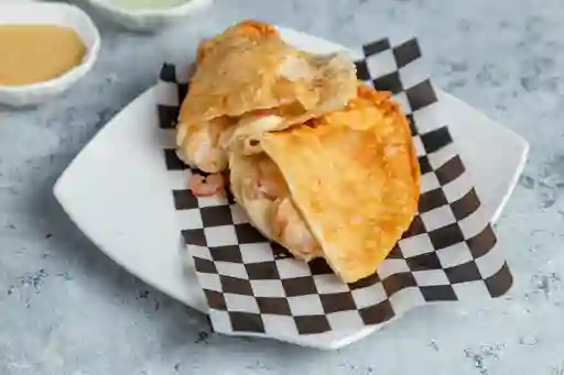 Empanada Queso Carmarón