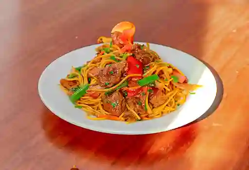 Tallarín Saltado de Carne