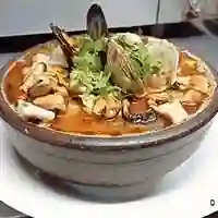 Rica Sopa de Mariscos