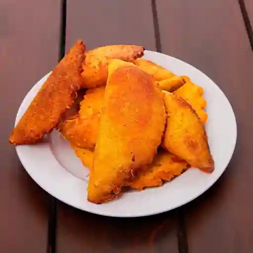 Empanada de Caraota y Queso