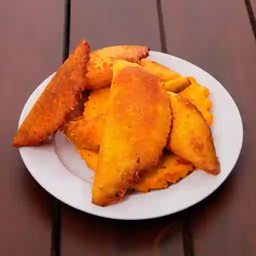 Empanada de Pollo y Tocino