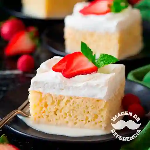 Tres Leche con Manjar