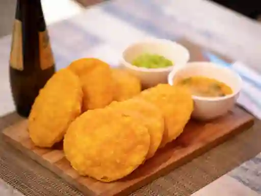 Sopaipillas con Palta