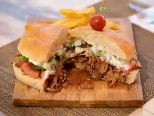 Sándwich Carne Mechada Chacarera