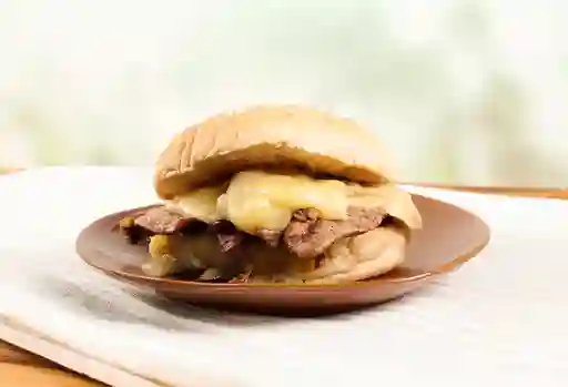 Sándwich Churrasco a Lo Pobre