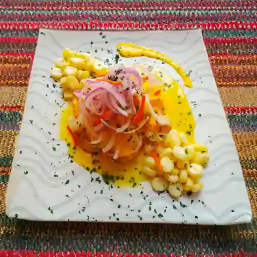 Ceviche Mixto en Salsa Ají Amarillo