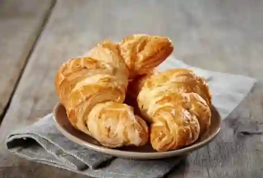 2 Panes Tipo Croissant Refrigerado