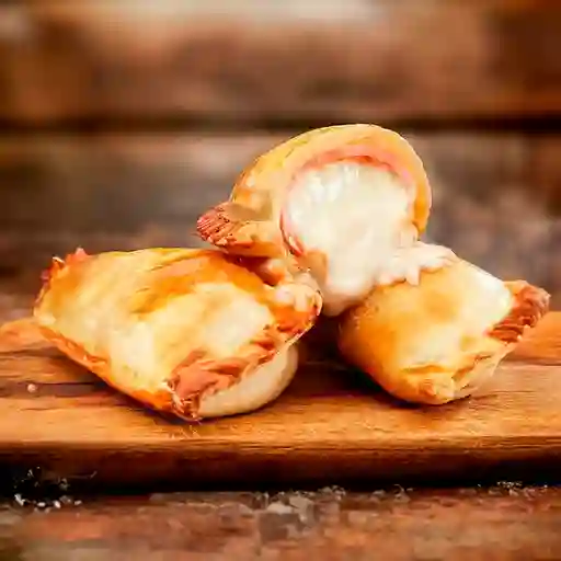 Empanada Queso Jamon