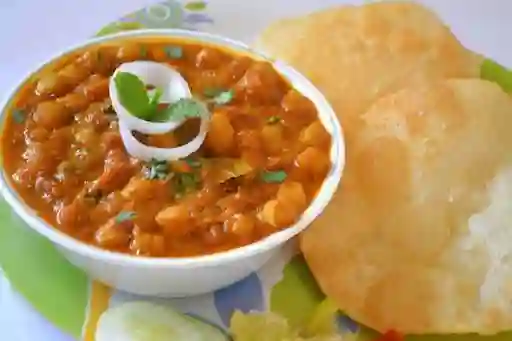 Panjabi Chole Bature