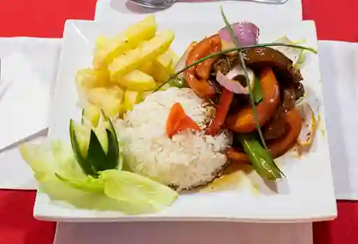 Lomo Saltado