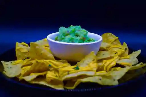 Nachos con Guacamole