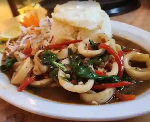 Phad Kha Phao Talay