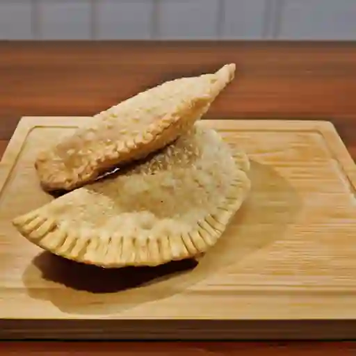 Empanada Frita Carne Mechada