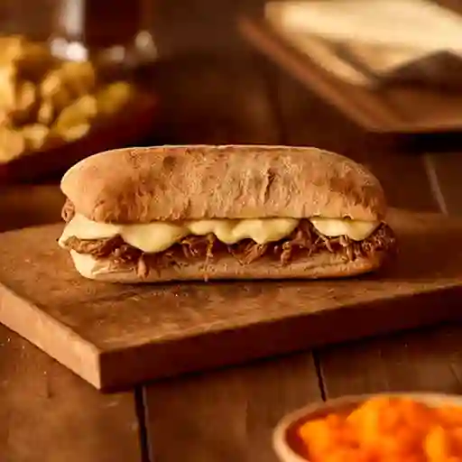 Sándwich Ciabatta Mechada Luco