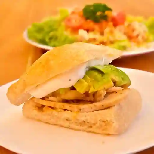 Sándwich Ave Palta Mayo