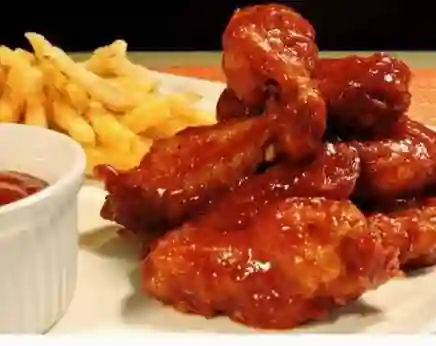 Alitas de Pollo con Salsa Bbq