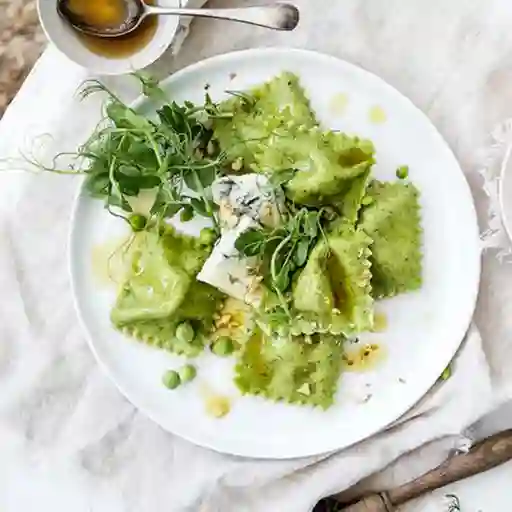 Ravioles Espinaca Carne al Ragú