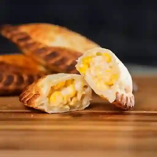Empanada Choclo con Queso