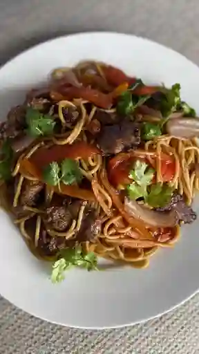 Espaguetti Lomo Salteado
