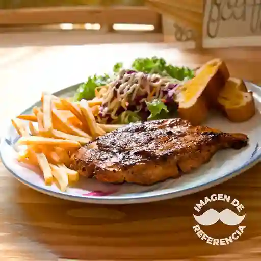 Lomo Liso en Salsa de Mariscos