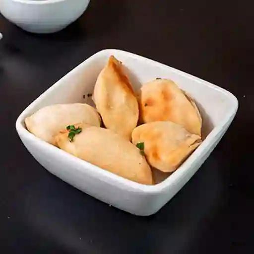 Gyosas Camarón y Queso Crema (5 Unidades)
