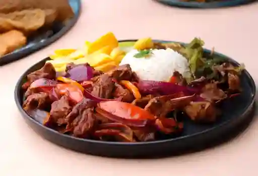 Lomo Saltado