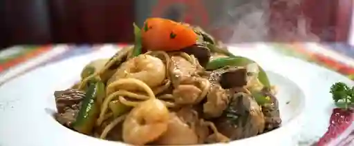 Tallarín Tres Sabores