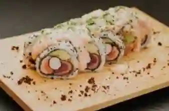 S2 Salmón Atún Masago Palta Kanikama