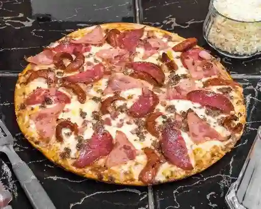 Pizza Carnivora Familiar