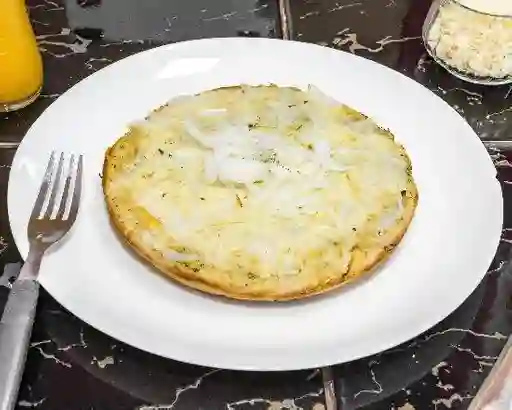 Pizza Pan de Ajo Queso y Cebolla