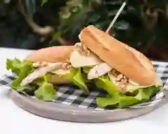 Tradicional Sándwich de Lomo Ahumado