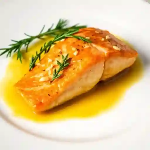 Salmon a la Mantequilla