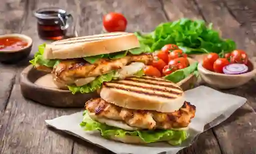 Chickenpleto + Bebida + Papas Fritas