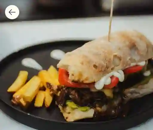 Sandwich Mechada de la Casa