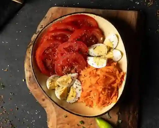 Ensaladas Tomate Zanahoria Huevo