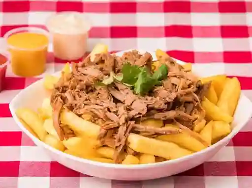 Papas con Carne Mechada