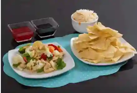 Pollo Chitén Con Arroz Chaufan + Wantan Frito (10un)