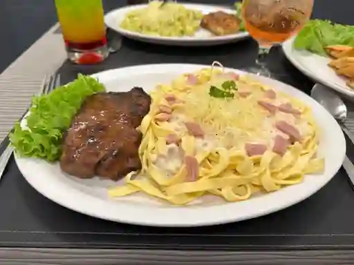 Fetuccini Alfredo Lomo Grillé 300 Grs