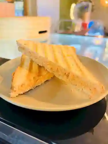 Sándwich Miga Ave Pimentón