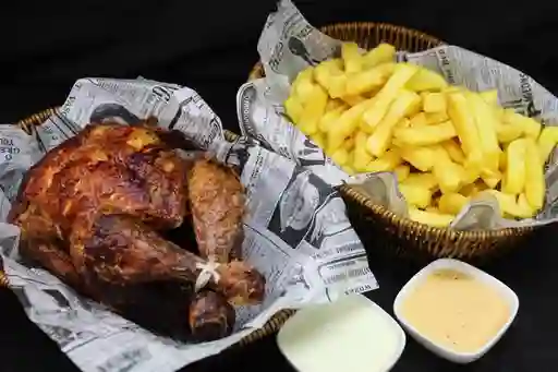 Pollo Entero + Papas Familiar
