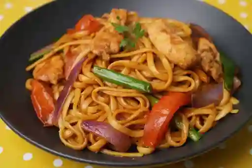 Tallarin Chaumin Pollo