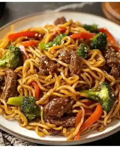 Tallarin Chaumin Carne