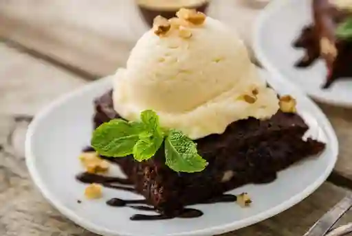 Brownie con Helado