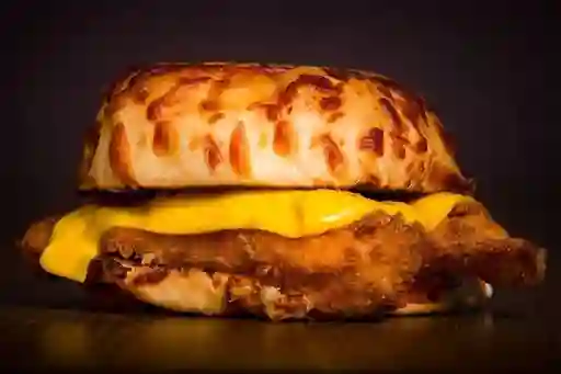 Mila Cheese con Papas Fritas