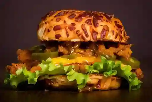 Mila Hot Crispy con Papas Fritas